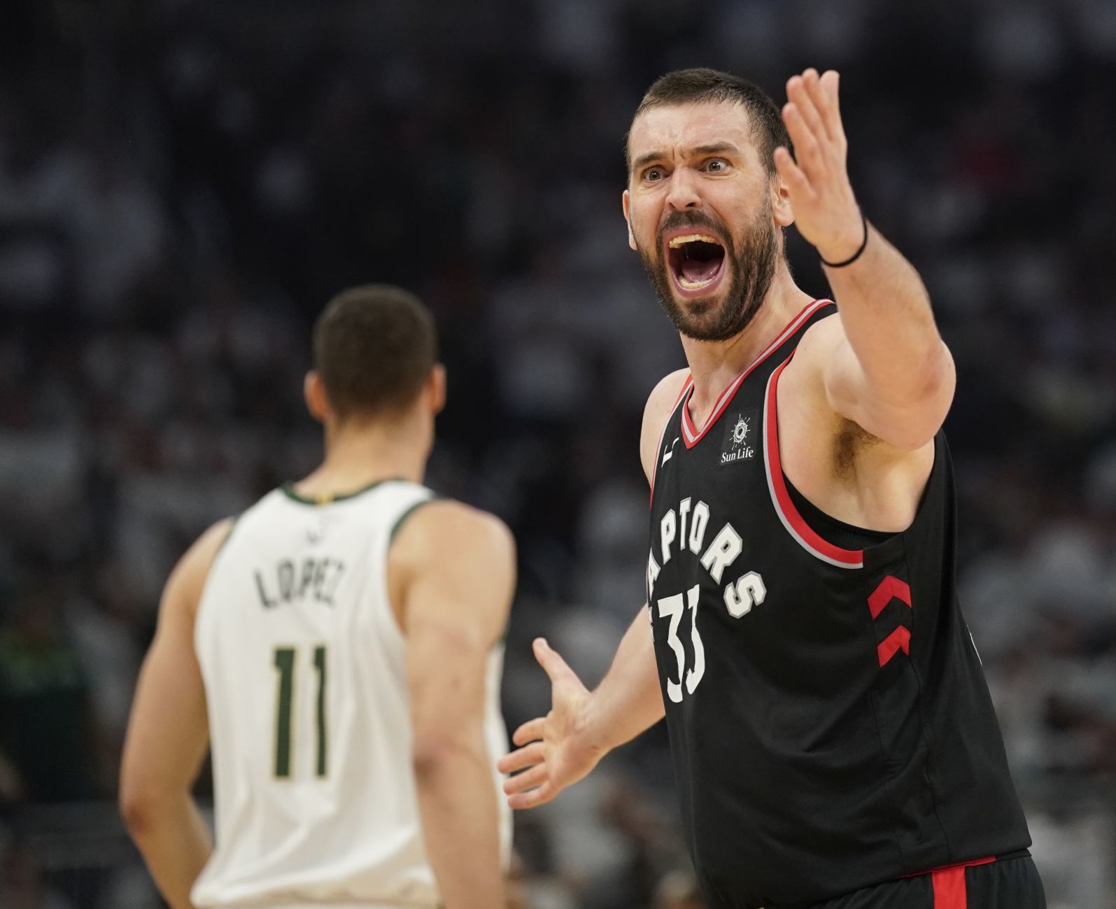 Bucks 108, Raptors 100